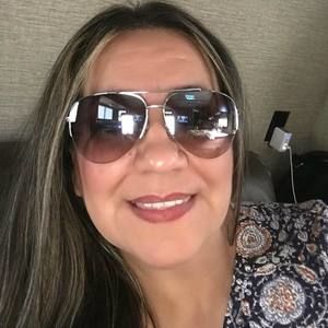 Meet your Posher, Sylvia